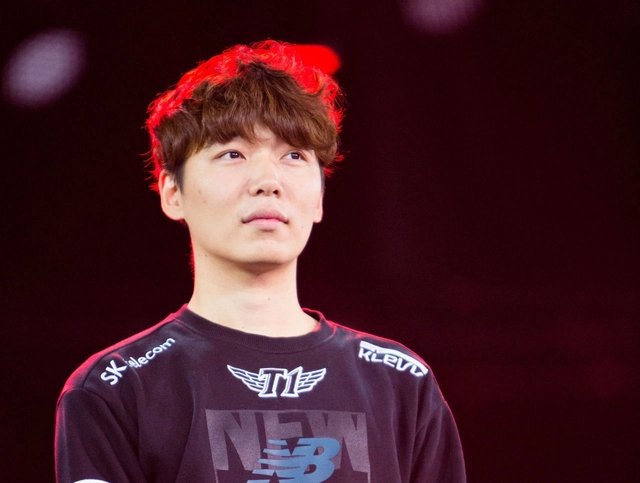 T1 2022 is approaching the unbeaten record of Summer 2015, but can Faker's young teammates match their seniors? 5